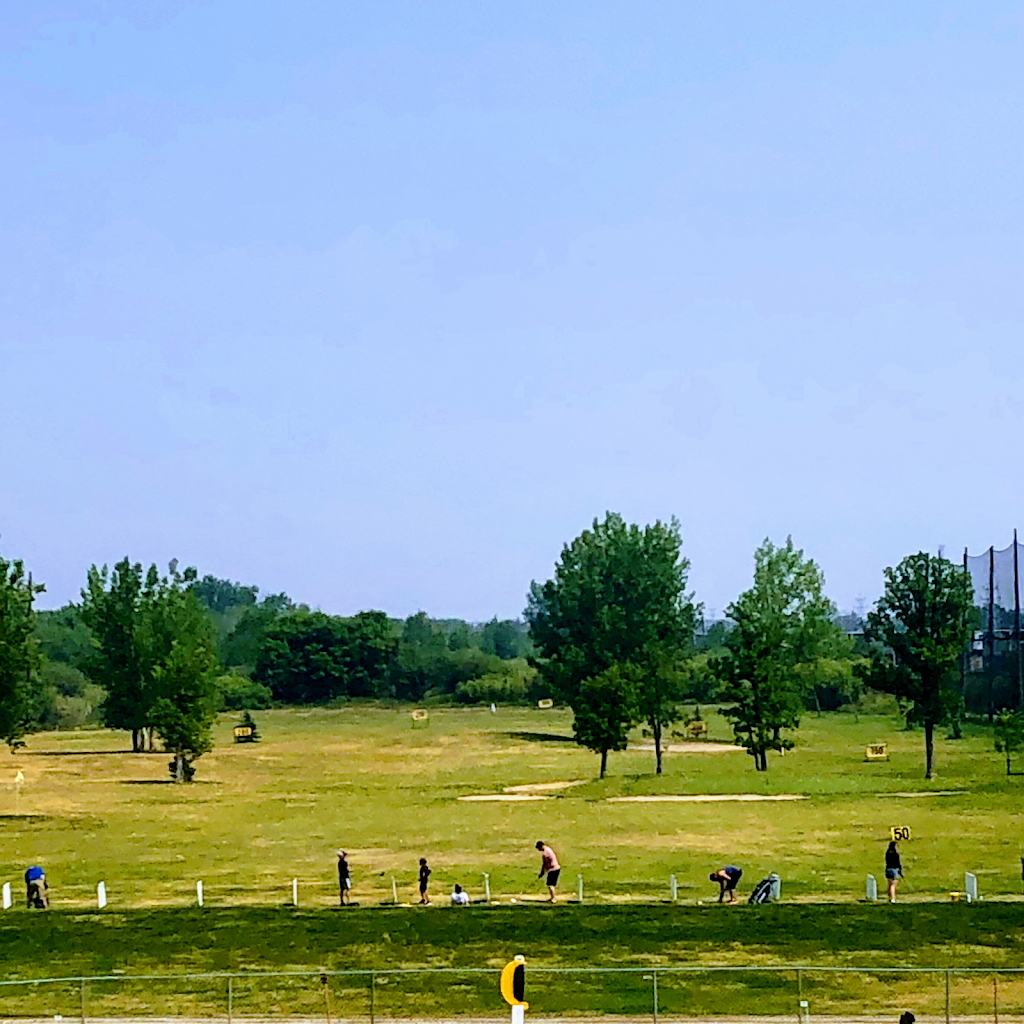 Hackers & Smackers Golf Driving Range | 921 Elmhurst Rd, Winnipeg, MB R3R 3X8, Canada | Phone: (204) 897-4747