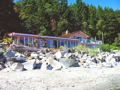 Copes Islander Oceanfront B&B | 1484 Wilkinson Rd, Comox, BC V9M 4B3, Canada | Phone: (250) 339-1038