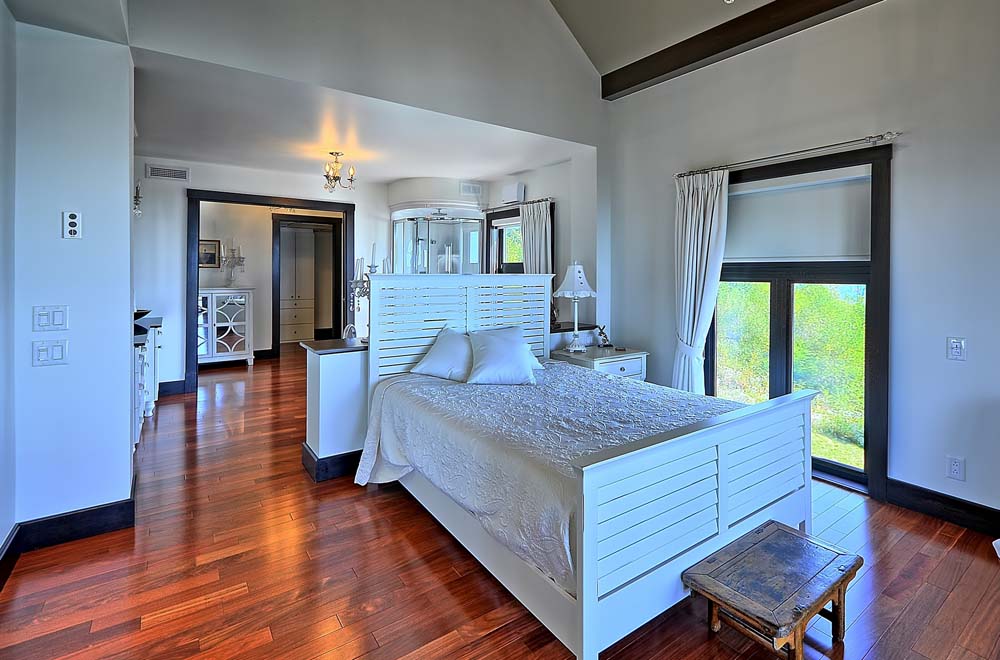 Le Manoir Laura Marie | 434 Chemin Catherine-Delzenne, Saint-Joseph-de-la-Rive, QC G0A 3Y0, Canada | Phone: (418) 932-3163
