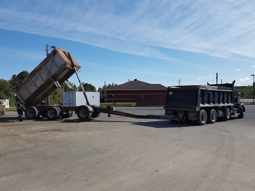 NAIRN CENTRE ESSO | 220 Hwy 17, Nairn Centre, ON P0M 2L0, Canada | Phone: (705) 869-4100