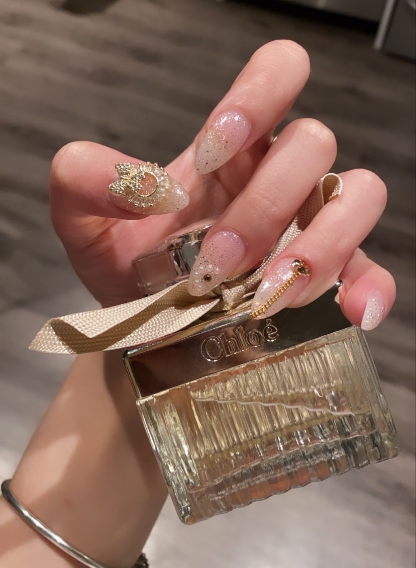 Golden Nails | 1255 St James St #4, Winnipeg, MB R3H 0K9, Canada | Phone: (204) 306-8038