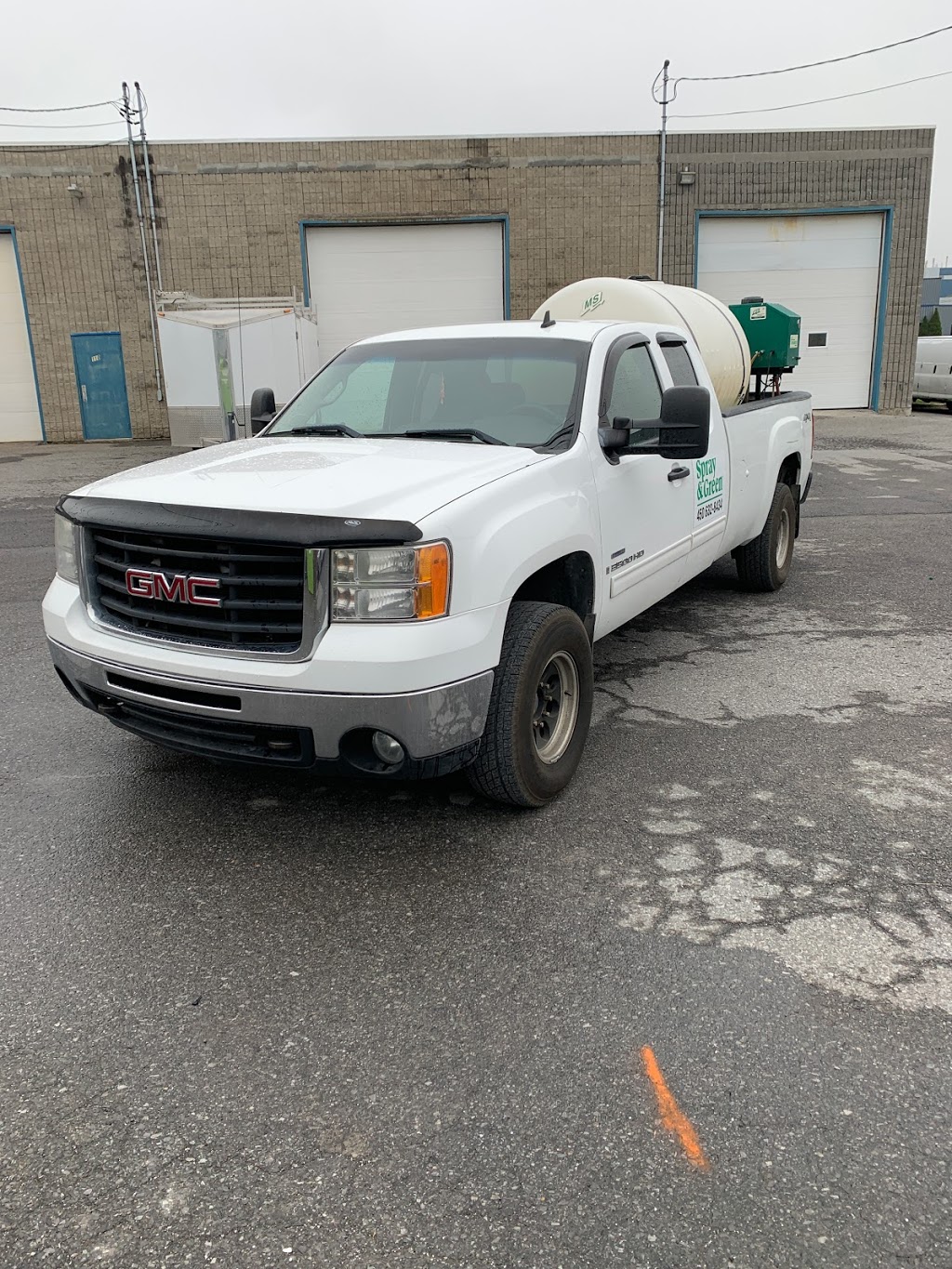 Spray Green - Traitement de pelouse et extermination | 111 Rue Industrielle, Delson, QC J5B 1V9, Canada | Phone: (450) 845-3434
