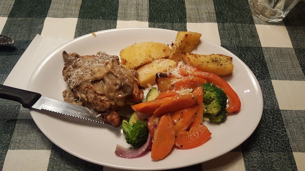 Barrel Restaurant | 131 Queensway West, Simcoe, ON N3Y 2M8, Canada | Phone: (519) 426-0068
