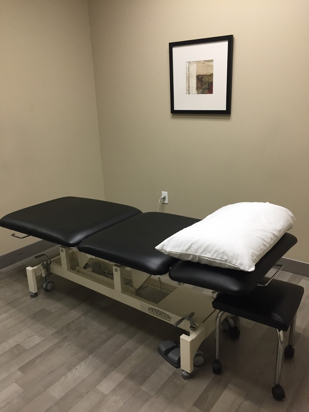 Lifemark Physiotherapy Lakeshore | 135 Lakeshore Rd W, Oakville, ON L6K 1E4, Canada | Phone: (905) 337-2298