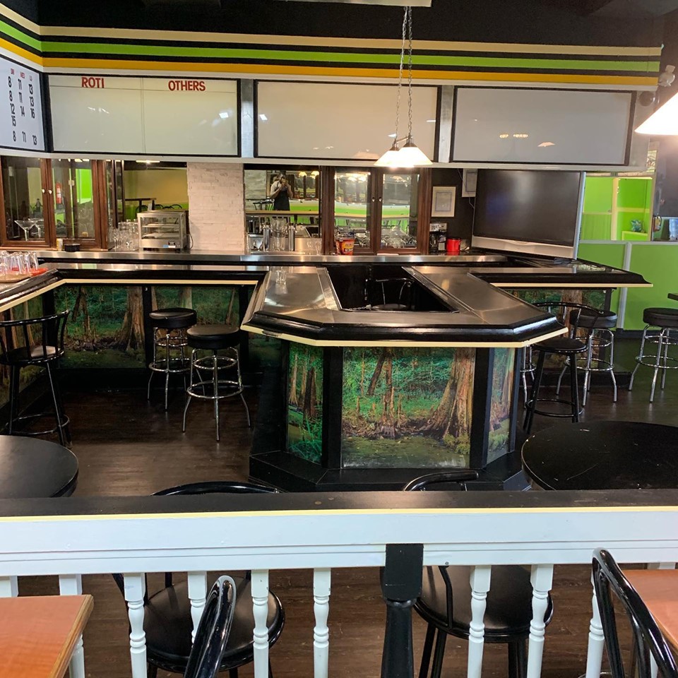 Island Flavour Cuisine | 4683 Crysler Ave, Niagara Falls, ON L2E 3V7, Canada | Phone: (905) 353-8119