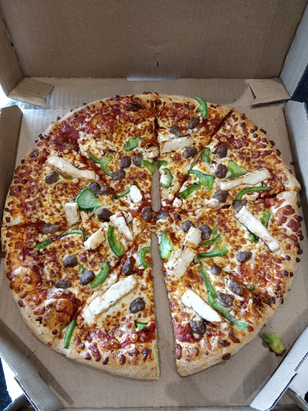 Dominos Pizza | 1900 Simcoe St N Unit 2, Oshawa, ON L1G 4Y3, Canada | Phone: (905) 725-8888
