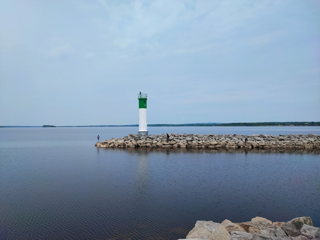 Pembroke Waterfront Park | Fred Blackstein Blvd, Pembroke, ON K8A, Canada | Phone: (613) 735-6821