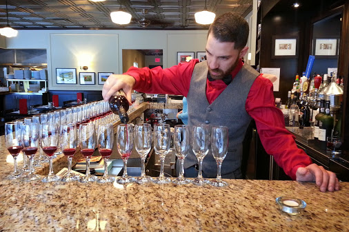 St. Marthas Brasserie dOrleans | 3095 St Joseph Blvd #305, Orléans, ON K1E 3W6, Canada | Phone: (613) 424-9199
