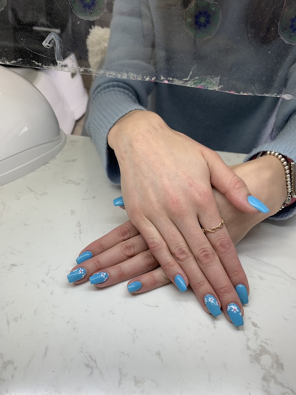Milan Nails | 4623 Bow Trail SW, Calgary, AB T3C 2G6, Canada | Phone: (403) 685-8815