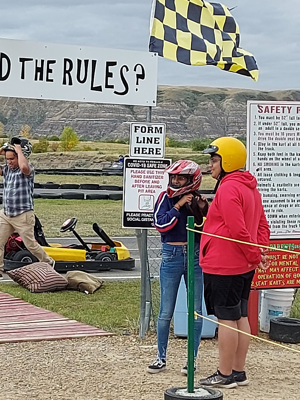 Cactus Coulee Fun Park | Box 388, Drumheller, AB T0J 0Y0, Canada | Phone: (403) 823-7352