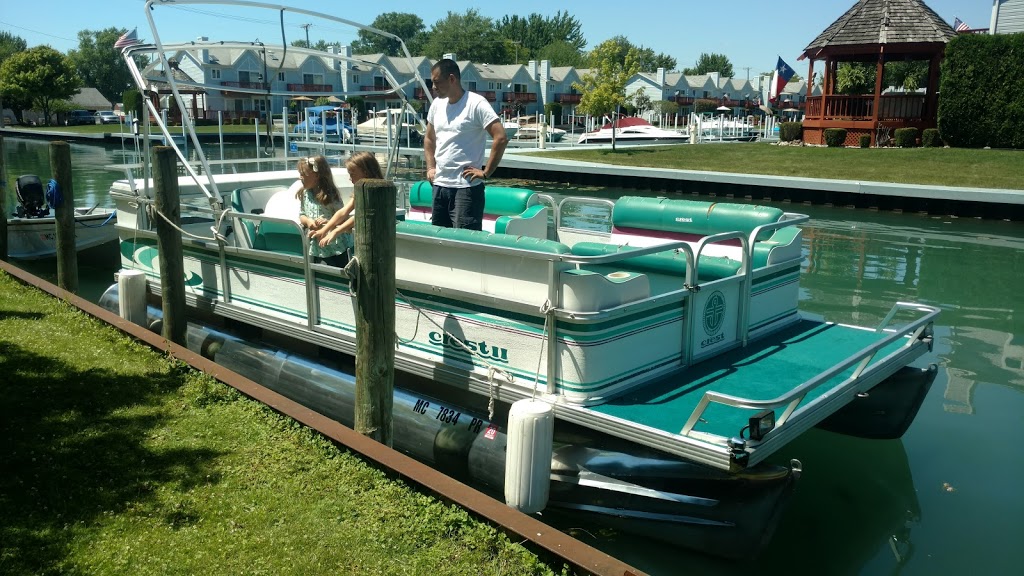 West Marine | 401 Michigan St, Algonac, MI 48001, USA | Phone: (810) 794-2874