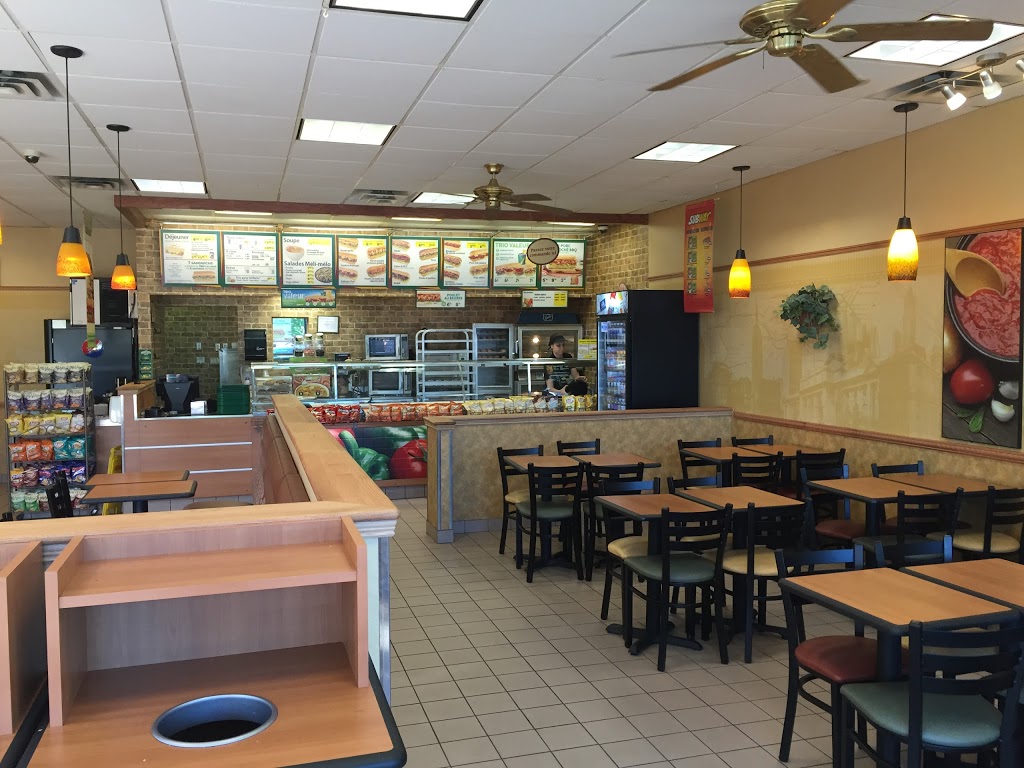 Subway | 326 Boulevard Sir-Wilfrid-Laurier, Mont-Saint-Hilaire, QC J3H 2X2, Canada | Phone: (450) 464-0997