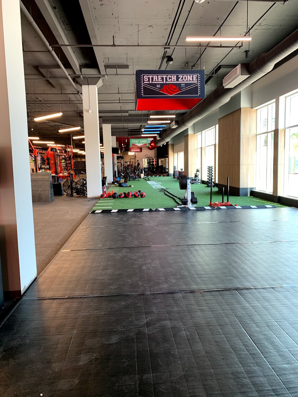 GoodLife Fitness Oakville Place Gym | 240 Leighland Ave #247, Oakville, ON L6H 3H6, Canada | Phone: (905) 815-8985