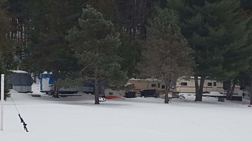 Camping La Pinède | 1735 Rue de la Pinède, Chénéville, QC J0V 1E0, Canada | Phone: (819) 428-3264