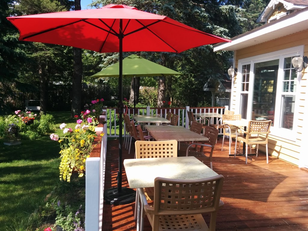 Auberge Restaurant La Casetta | 355 Rue Principale, Eastman, QC J0E 1P0, Canada | Phone: (450) 297-3840