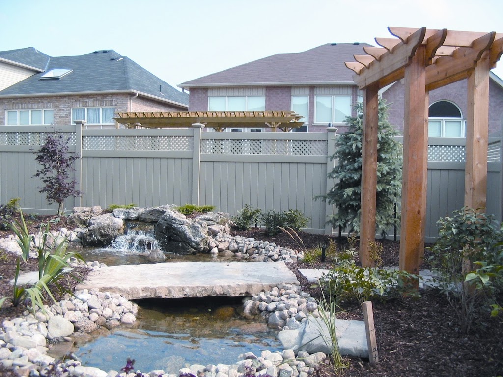 New Trend Fencing | 37 Lancaster St W, Kitchener, ON N2H 4T1, Canada | Phone: (519) 745-1300