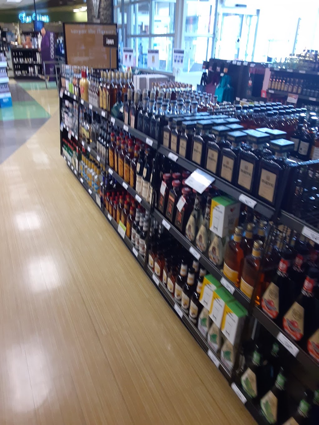Crestview Liquor Mart | 3393 Portage Ave Unit 170, Winnipeg, MB R3K 2G7, Canada | Phone: (204) 987-4054