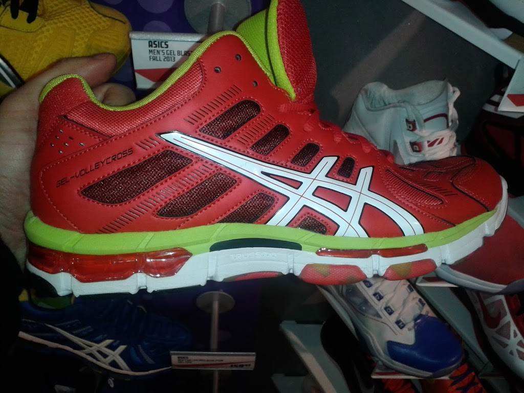 ASICS Outlet | 13850 Steeles Ave #833, Halton Hills, ON L7G 0J1, Canada | Phone: (289) 851-9030