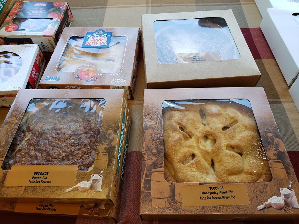 Apple Valley Pies Plus Outlet | 185 Commercial St, Berwick, NS B0P 1E0, Canada | Phone: (902) 538-5731