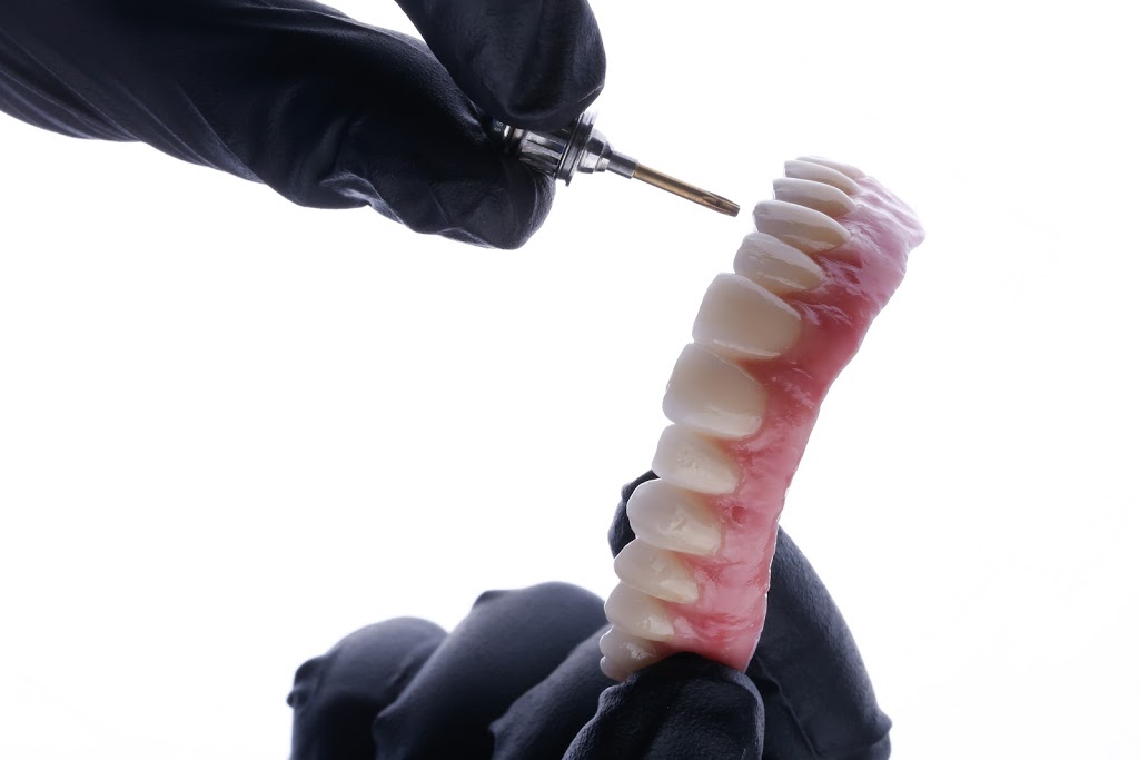 Smile Aesthetics - Yorkville Prosthodontics - Dr. Goth Siu and D | 195 Avenue Rd 3rd floor, Toronto, ON M5R 2J3, Canada | Phone: (416) 964-1116