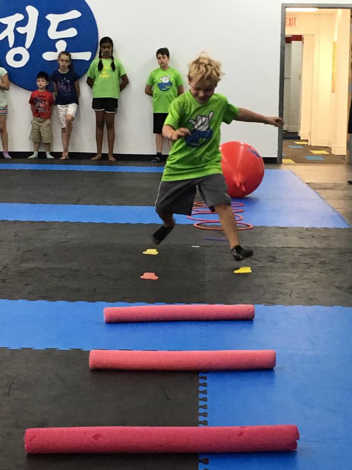 Kingstons Best Kids | 710 Front Road, Kingston, ON K7L 1B2, Canada | Phone: (613) 449-9935