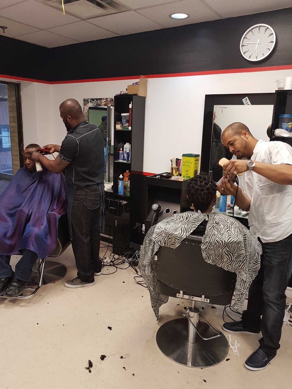 Executive Barber and Beauty Salon | hair care | 45 Four Winds Dr Unit 2, North York, ON M3J 1K7, Canada | 6477828295 OR +1 647-782-8295