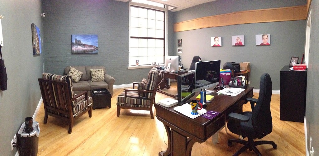 LawyerLocate.ca Inc | 498 Eagle Street North #206, Cambridge, ON N3H 1C2, Canada | Phone: (519) 650-3153