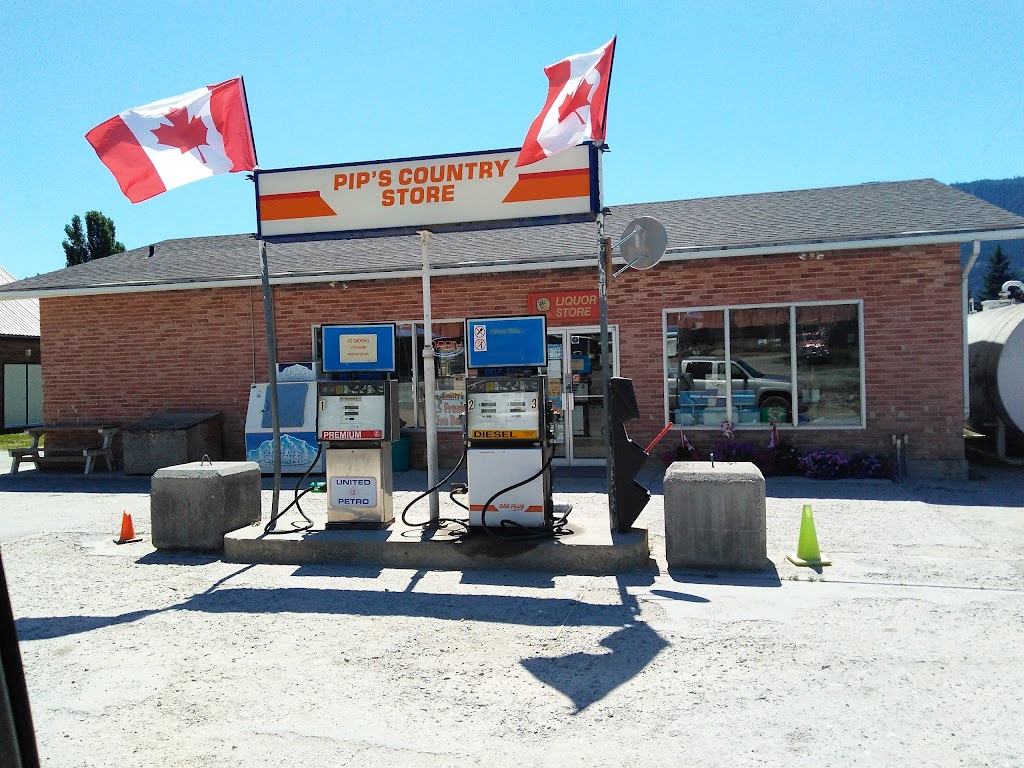 Pips Country Store | 4806 Selkirk Ave, Edgewater, BC V0A 1E0, Canada | Phone: (250) 347-9519