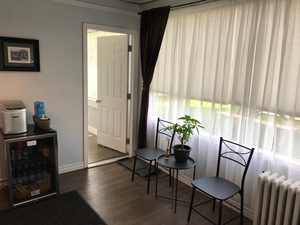 Lakeside Inn Massage Therapy | 86 Creighton St S, Orillia, ON L3V 1B2, Canada | Phone: (705) 325-2514