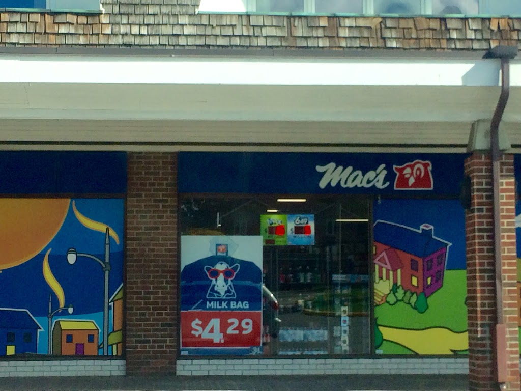 Beckers | 3327 Bayview Ave, North York, ON M2K 1G4, Canada | Phone: (416) 225-5192