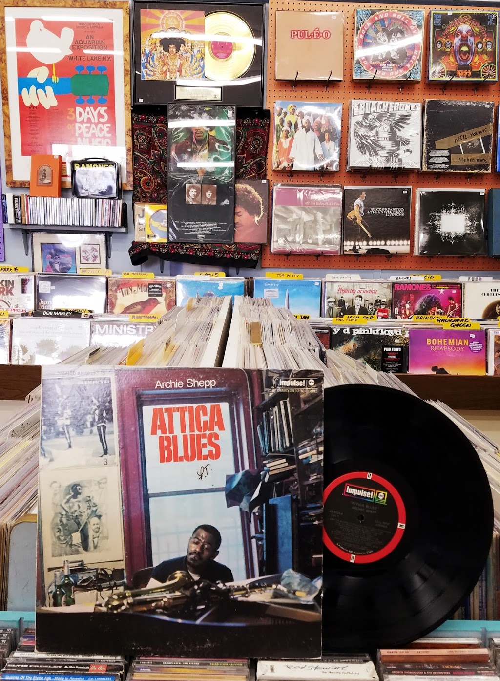 The Record Baron | 3048 Delaware Ave, Kenmore, NY 14217, USA | Phone: (716) 871-8722