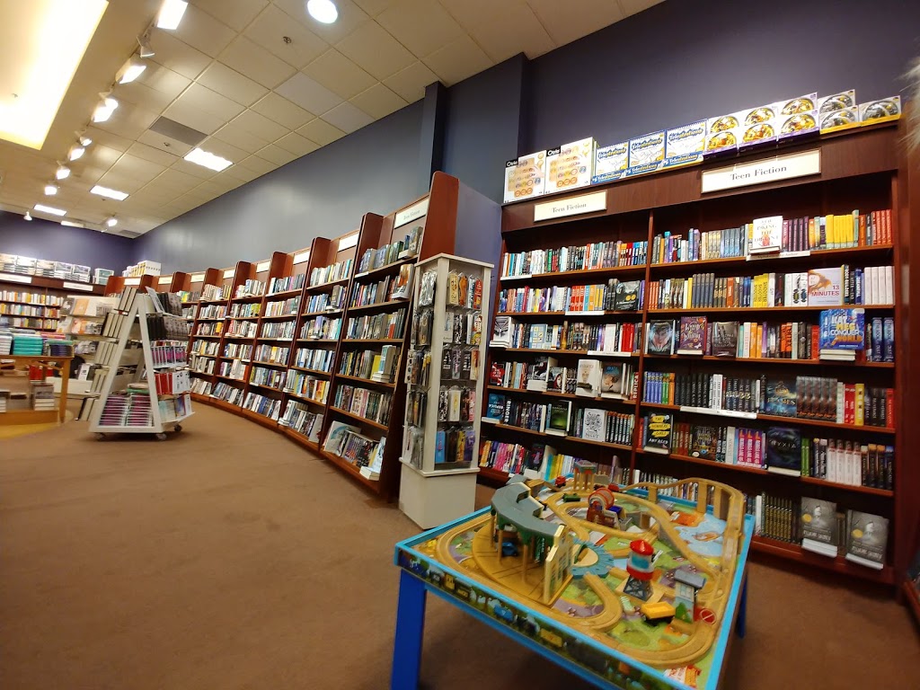 Indigo Chapters Burlington Mall | 777 Guelph Line, Burlington, ON L7R 3N2, Canada | Phone: (905) 639-8860