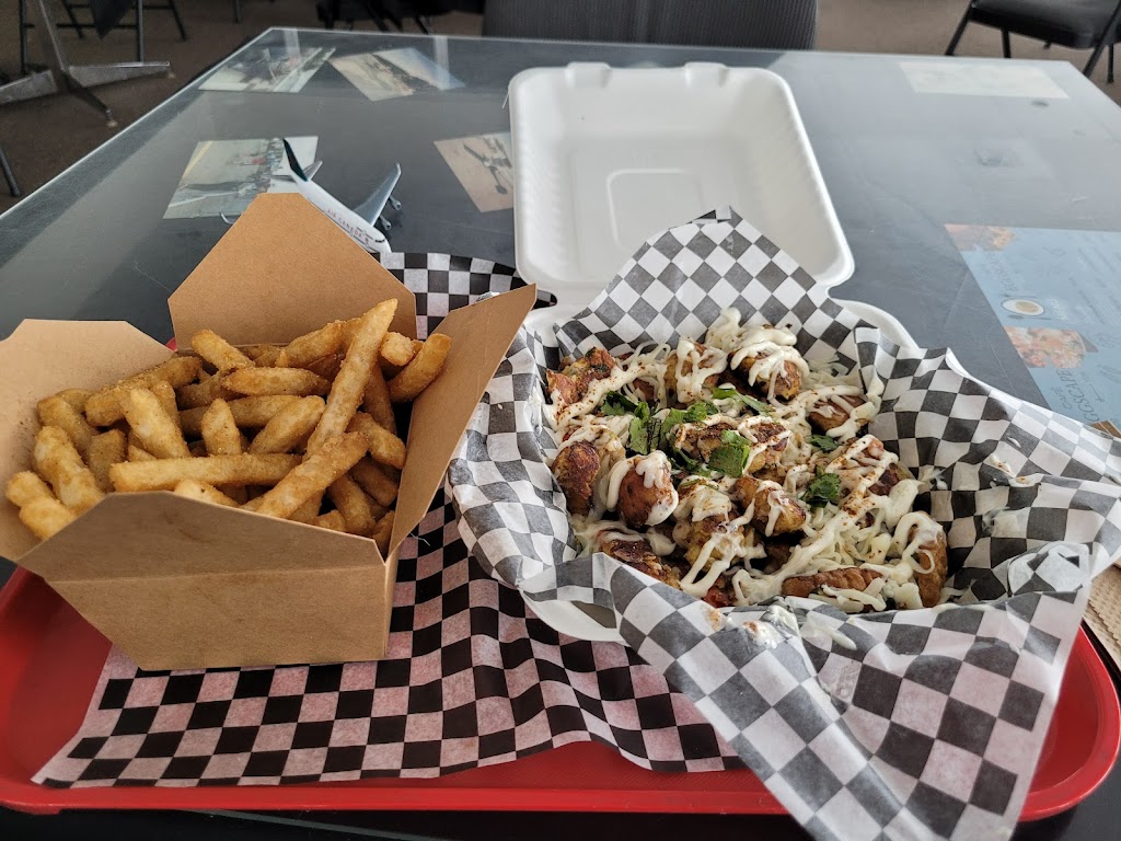 Café Eggscape | Flying Club, 20 Lindbergh Private, Ottawa, ON K1V 1H7, Canada | Phone: (613) 731-0144