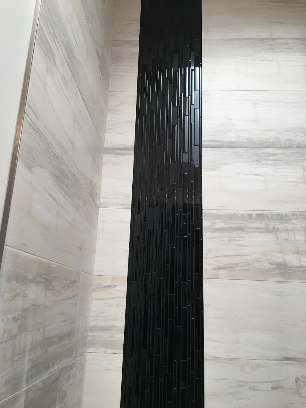 Contemporary Marble and Tile | 24 Hawkfield Crescent NW, Calgary, AB T3G 1Z5, Canada | Phone: (403) 616-2609