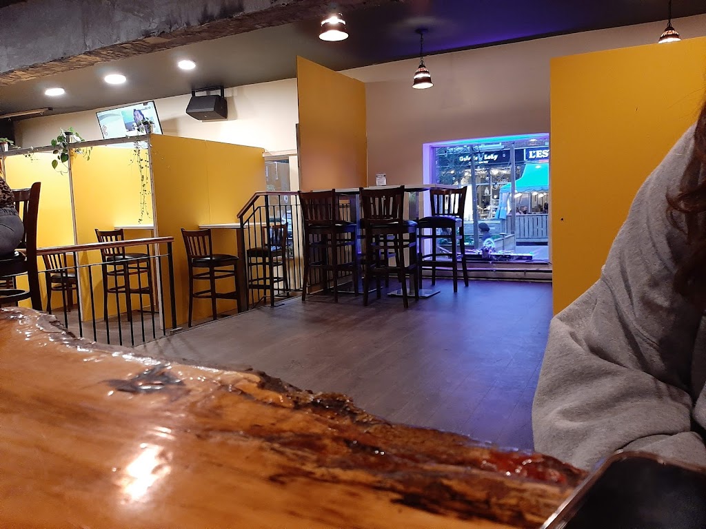 Sacré Fût | 1345 Rue Fleury E, Montréal, QC H2C 1R4, Canada | Phone: (514) 382-8352