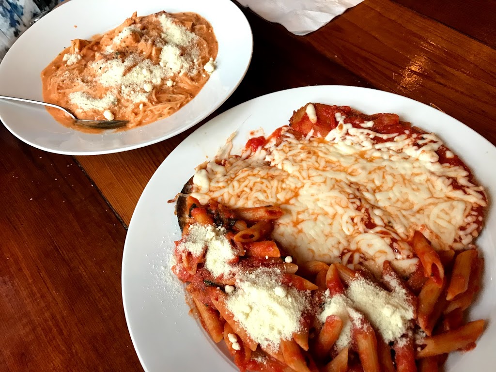 Roccos Plum Tomato | 1068 Islington Ave, Etobicoke, ON M8Z 4R6, Canada | Phone: (416) 234-5555