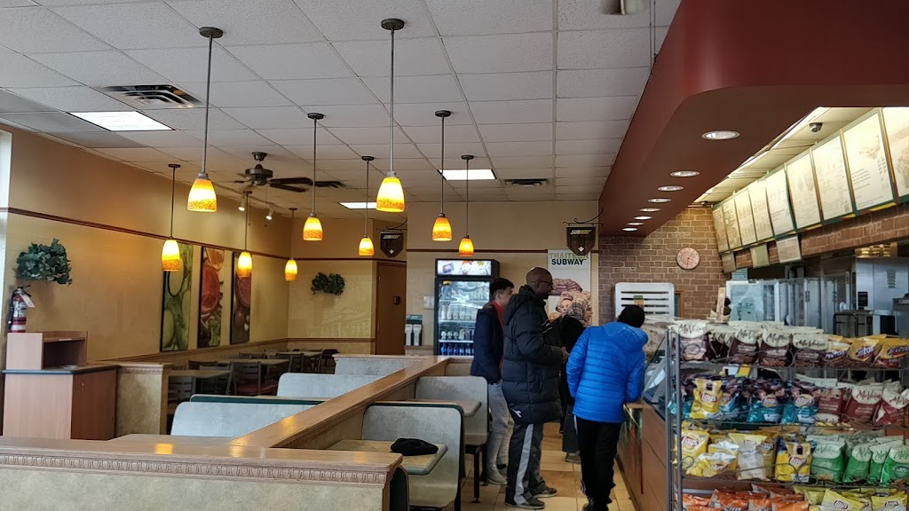 Subway | 101 Boulevard de Bromont #10, Bromont, QC J2L 3H1, Canada | Phone: (450) 534-0040