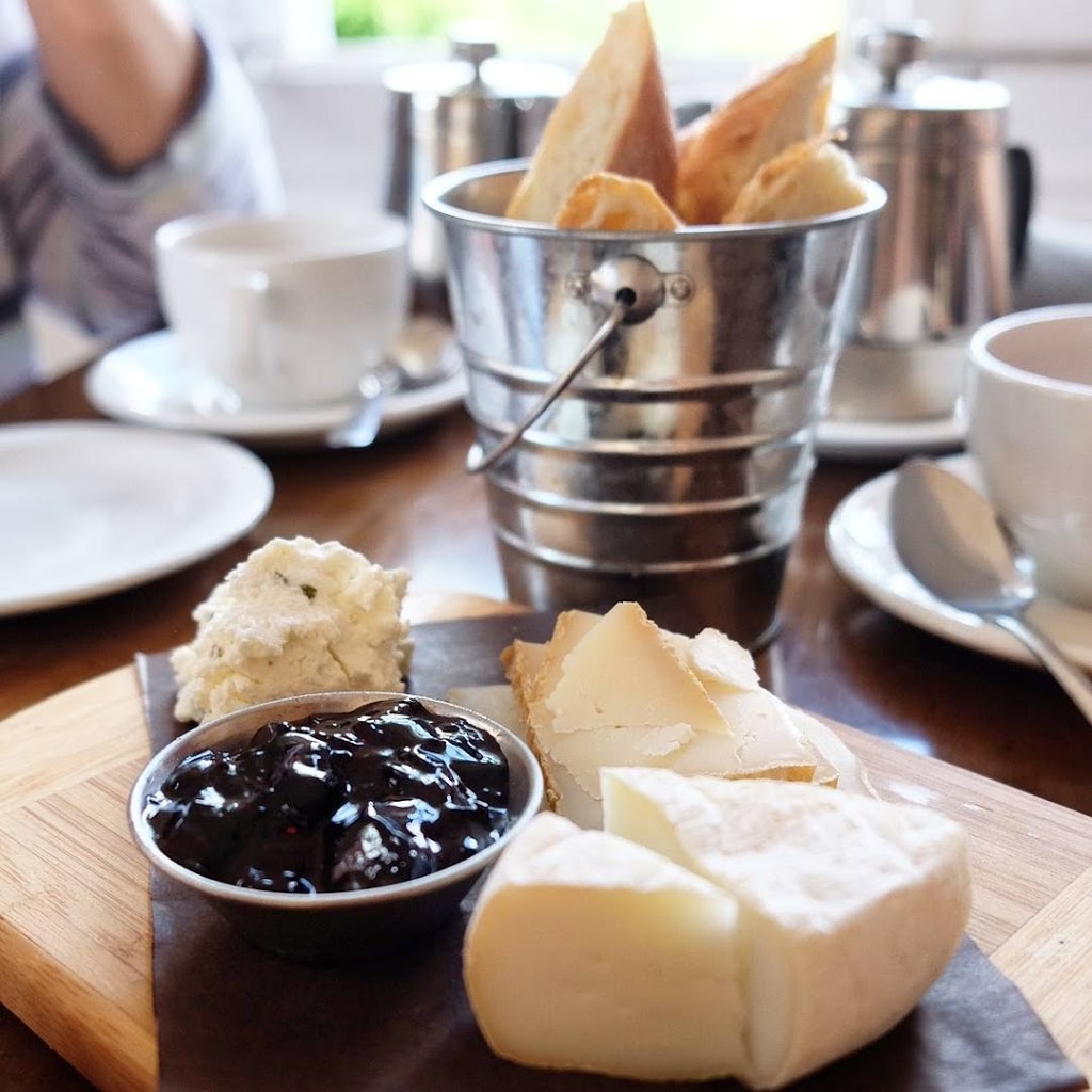 The Miller House Cafe & Brasserie | 275 County Rd 7, Prince Edward, ON K0K 2T0, Canada | Phone: (613) 476-1321