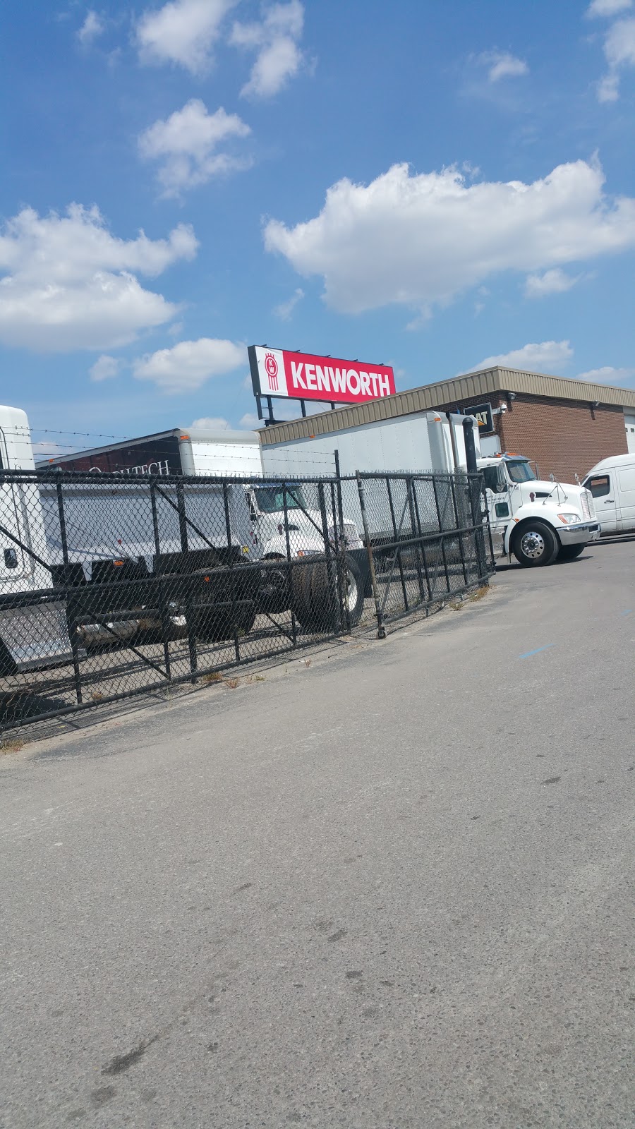 Kenworth Truck Centres | 5475 Dixie Rd, Mississauga, ON L4W 1E6, Canada | Phone: (905) 625-5000