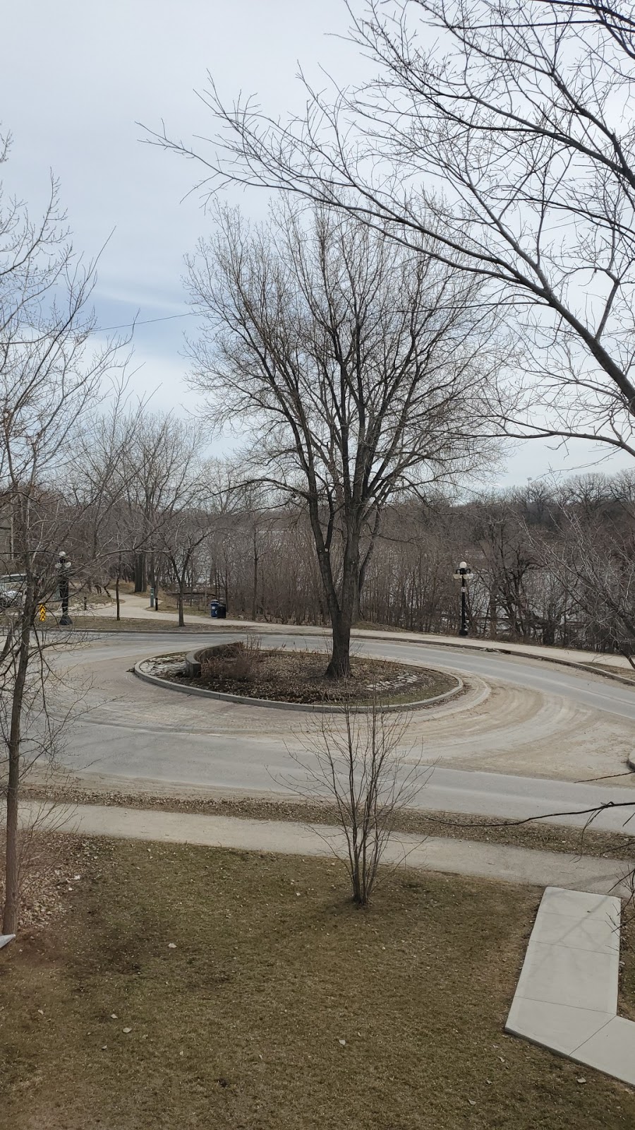 Fort Douglas Park | 500 Waterfront Dr, Winnipeg, MB R3B 0H2, Canada | Phone: (204) 953-4142
