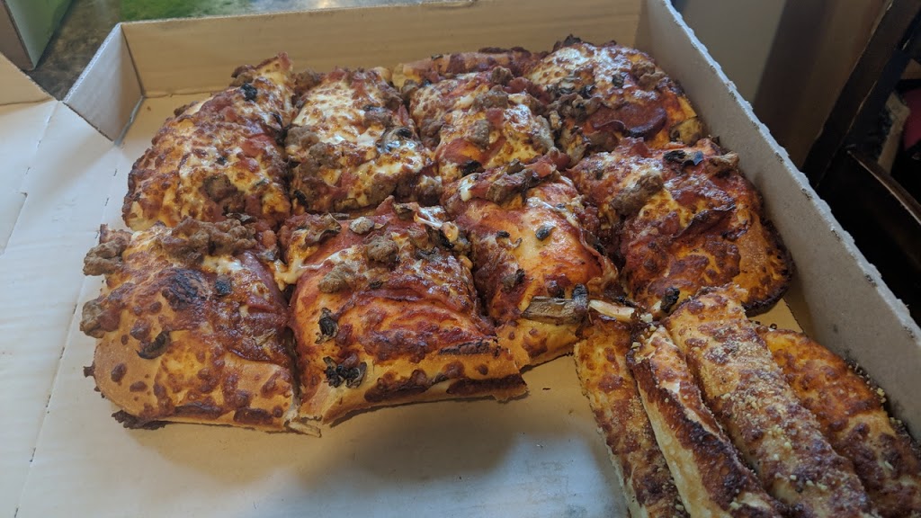 Pizza Hut | 12410 137 Ave NW, Edmonton, AB T5L 4C2, Canada | Phone: (780) 310-1010