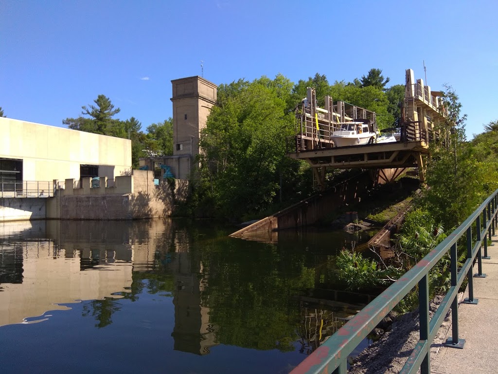 Big Chute Marina Inc | 1881 White Falls Rd, Coldwater, ON L0K 1E0, Canada | Phone: (705) 756-2641