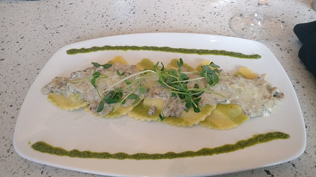 Bistro Boréal | 100 Rue Laurier, Gatineau, QC K1A 0M8, Canada | Phone: (819) 776-7009
