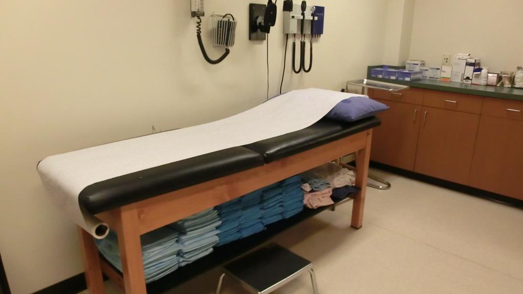 Primacy - Ridge Meadows Care Clinic West | 19800 Lougheed Hwy, Pitt Meadows, BC V3Y 2W1, Canada | Phone: (604) 465-9188