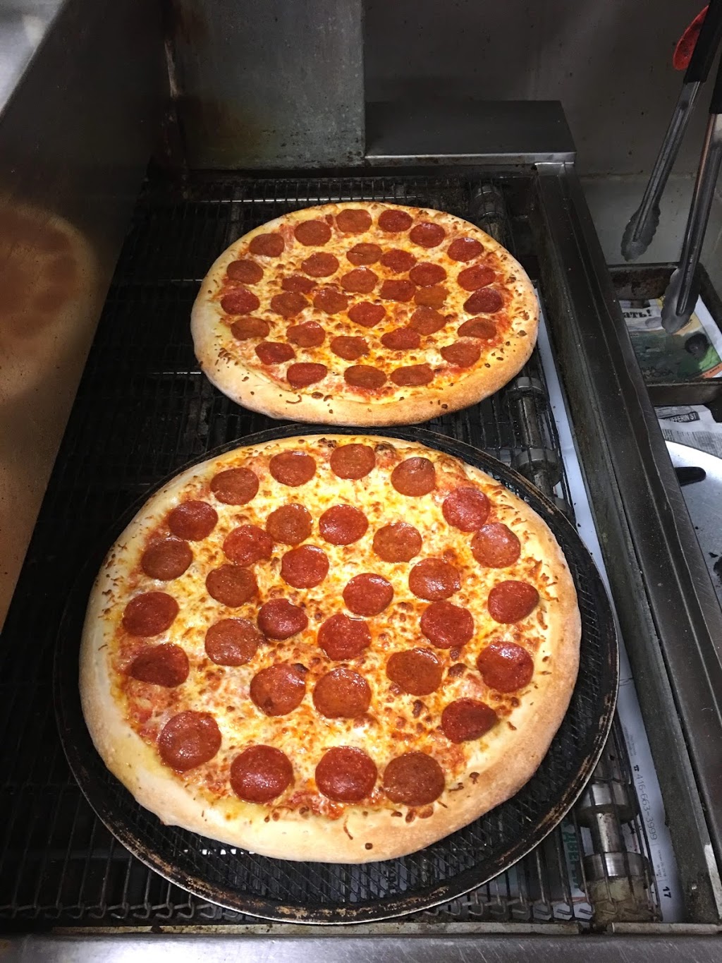 Eddies Pizza | 208 Victoria St E, Alliston, ON L9R 1K6, Canada | Phone: (705) 435-0888