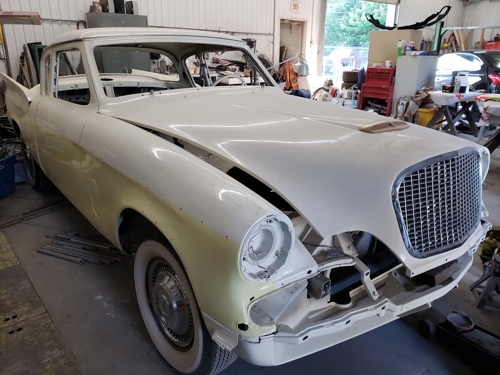 Carrosserie C M R Enr | 2741 Boulevard Industriel, Chambly, QC J3L 4W3, Canada | Phone: (450) 658-9999