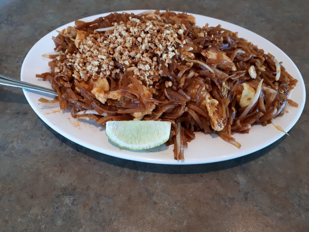 Thai Bamboo Restaurant | 61 King St, Barrie, ON L4N 6B5, Canada | Phone: (705) 739-6777