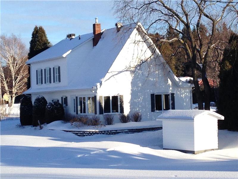 La Vieille Maison de Xavier | 3325 Rue Scott O, Alma, QC G8B 5V2, Canada | Phone: (581) 989-8287