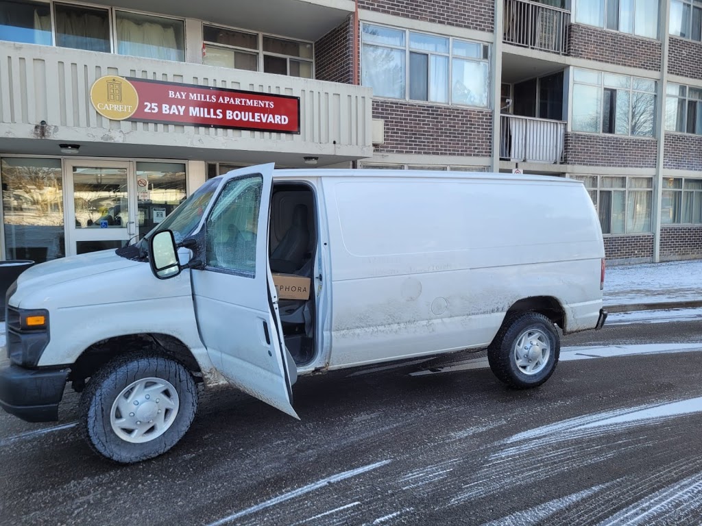 henry courier service | 1040 Cedar St, 11 neilson drive, Oshawa, ON L1J 3R7, Canada | Phone: (647) 618-1745