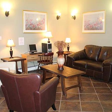 Travellers Inn Summerside | 80 All Weather Hwy, Summerside, PE C1N 4P3, Canada | Phone: (902) 436-9100